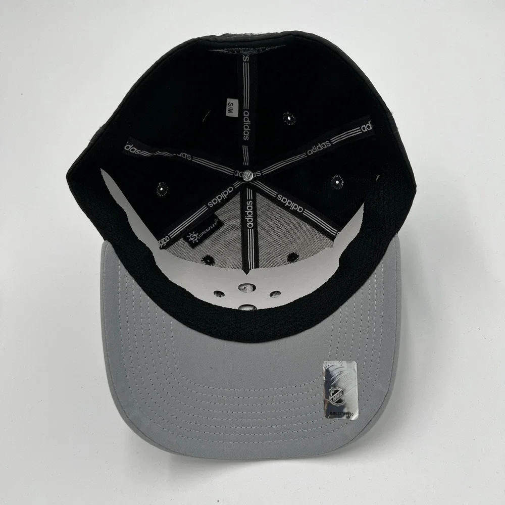 Adidas LA Kings NHL Structured‎ Flex Hat Black Grey SM/MD Baseball Cap